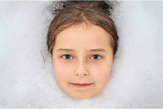 Girl in bubbles - mychillybin image
