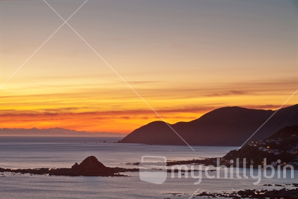 Island Bay sihouette at sunset, Wellington