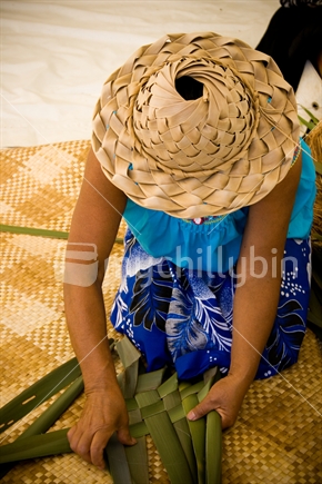 Polynesian woman weaving