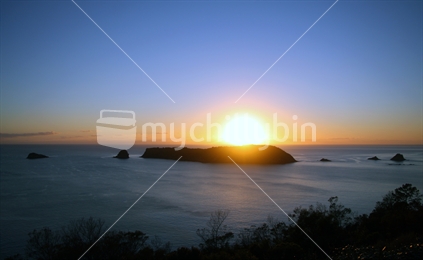 Sunrise over Mahurangi Island / Coromandel