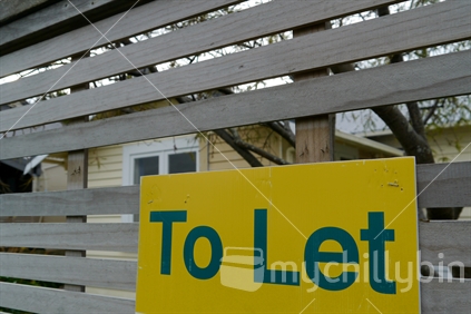 To Let sign