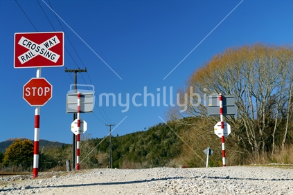 Rural railway crossing, Inangahua, West Coast