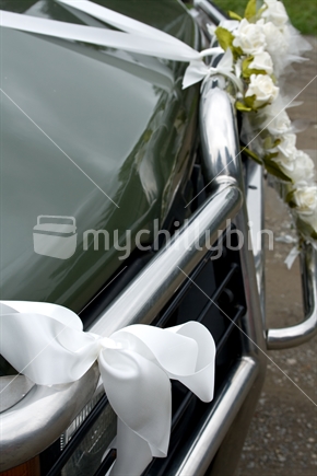 4WD vehicle decorated as a wedding car