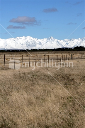Mountain range in Canterbury, South Island, New Zealand
