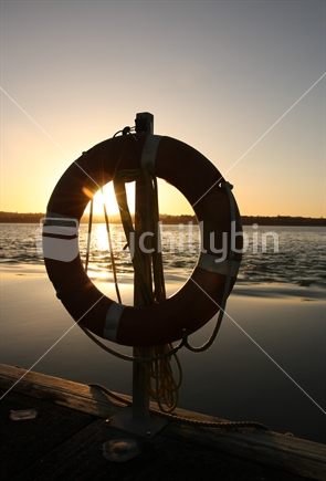 Life buoy against sunlight