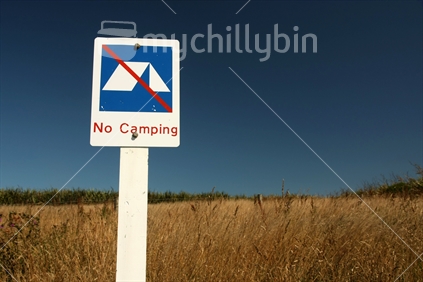 No camping sign, Catlins