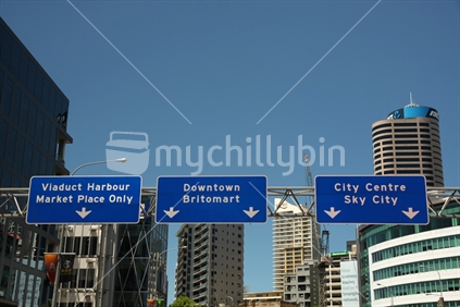 Road signs in Auckland downtown, seen from Fanshawe Street