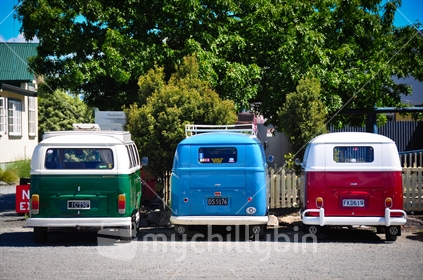 3 retro volkswagen campers
