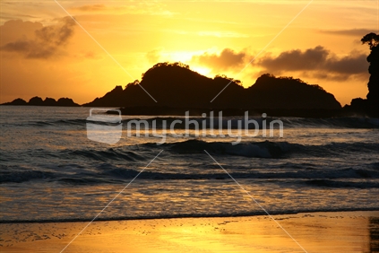 sunrise, Moureeses beach, Northland