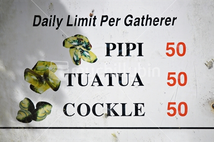 Daily limit sign for the gathering of shellfish