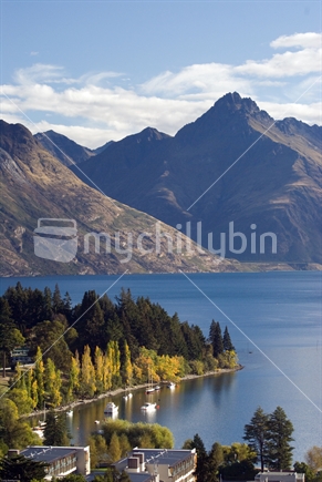 Lake Wakatipu with mountains in backgrond