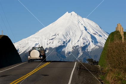 Driving towards Mt Taranaki
