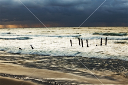 Storm approaching St Kilda beach (motion blur)