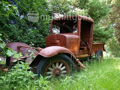 Rusty old truck 