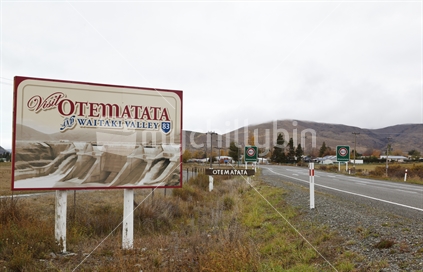 Town sign for Otematata, Waitaki Valley, South Island, New Zealand.