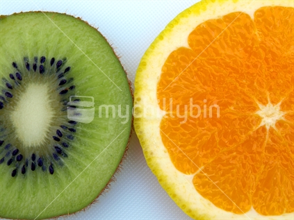 Kiwifruit and orange slices

