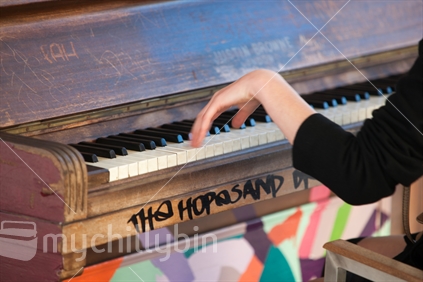 Piano Player (motion blur)
