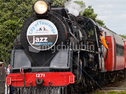 National Jazz Festival train approaches the Tauranga CBD during the festival.
