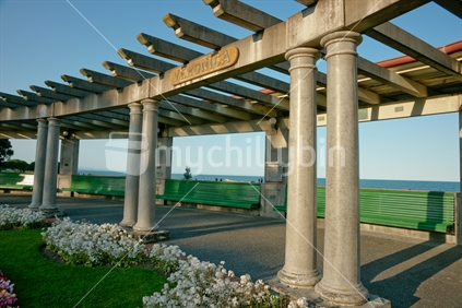 Curved portico garden structure, Napier, New Zealand