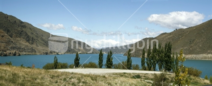 Panoramic of a rest area on the shores of Lake Dunstan, Central Otago, South Island.