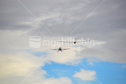 Gliding Omarama, a famous South Island tourist destination.