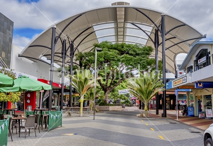 Whangarei city streets turned into a pedestrian friendly precinct with alfresco dining, seats, canopy, shops and businesses.