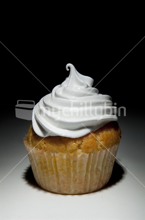 Meringue cupcake