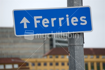 Roadsign points the way to Wellington's Interislander ferry terminal