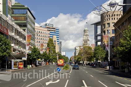 Queen Street, with Auckland Town Hall Clocktower visible on the right. 