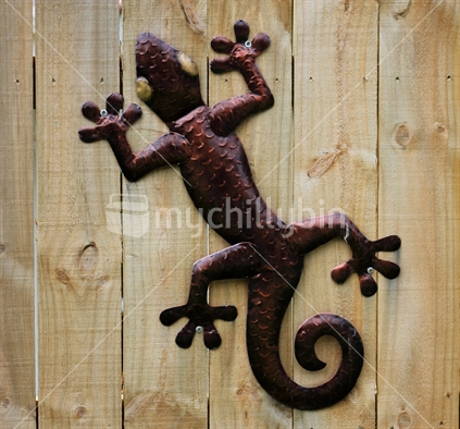 Garden Art Gecko