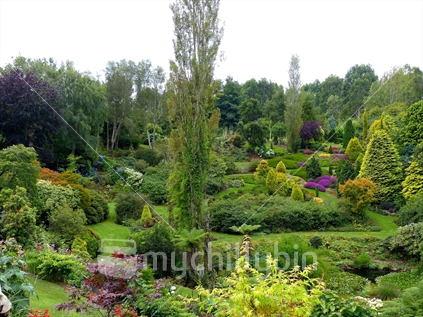 Maple Glen garden in the heart of Southland, open to the public 7 days a week. Beautifully kept and designed.