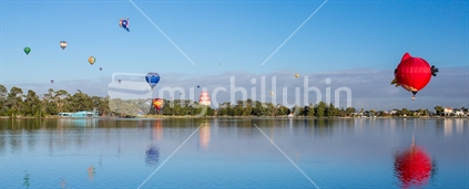 Balloon ascension over Hamilton lake