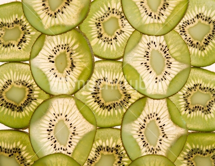 Overlapping slices of kiwifruit