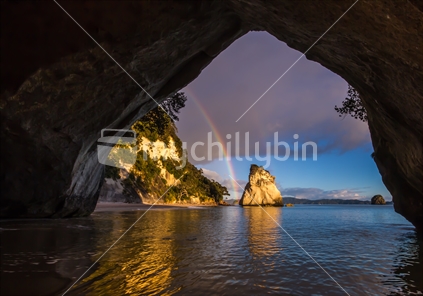 Rainbow at Sail Rock [Te Hoho] at Cathederal Cove 