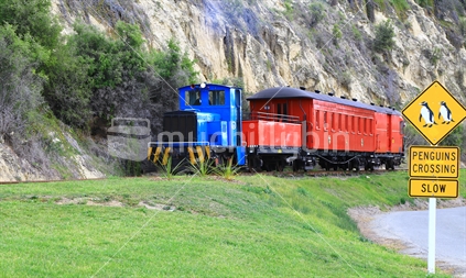 Little blue train give passengers a ride at Oamaru .