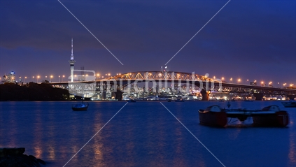 Photo took at the little shoal bay with beautiful view of the Harbor bridge and auckland city